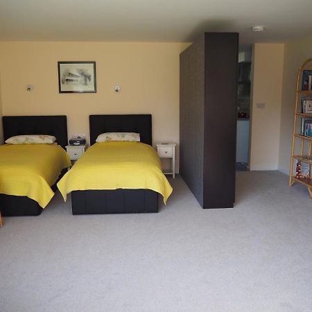 Truro Apartment In A Stunning Quiet Location Экстерьер фото
