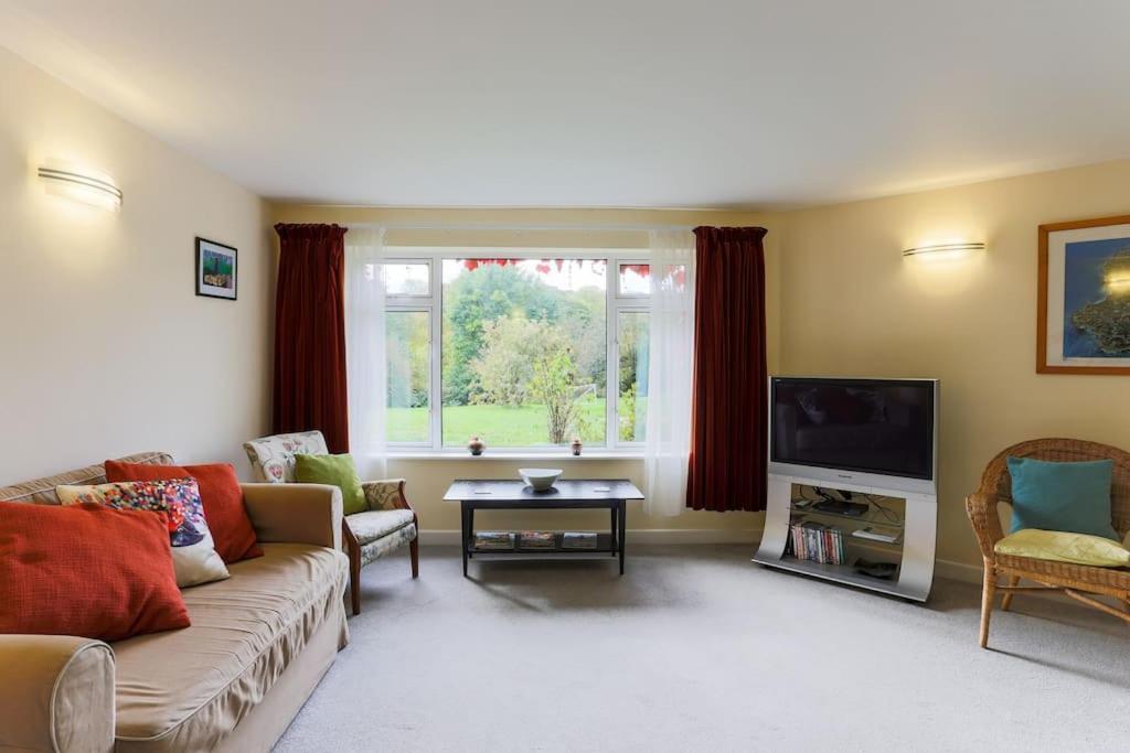 Truro Apartment In A Stunning Quiet Location Экстерьер фото